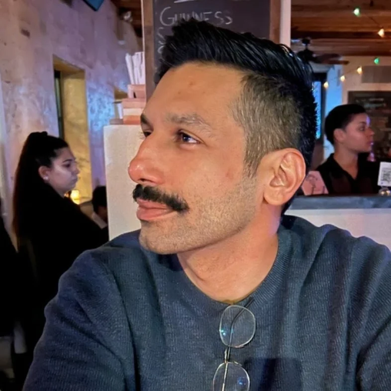 Kanan Gill