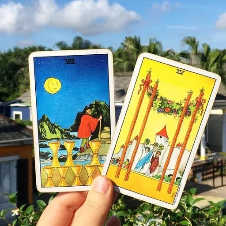 Tarotcardreaderambika2